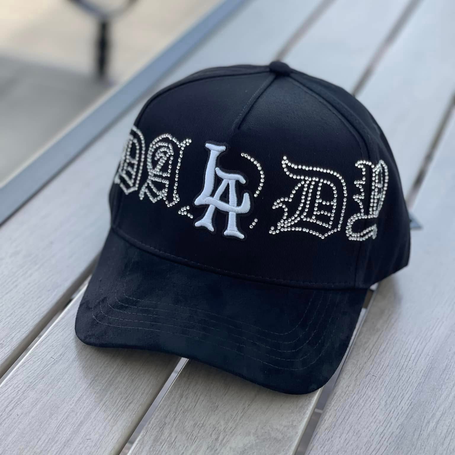 LA CRYSTAL BLACK HAT